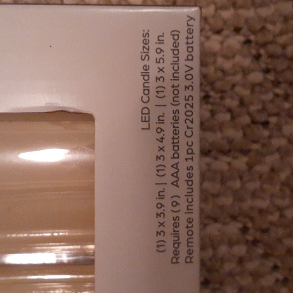 battery operated candle set - Picture 3 of 3